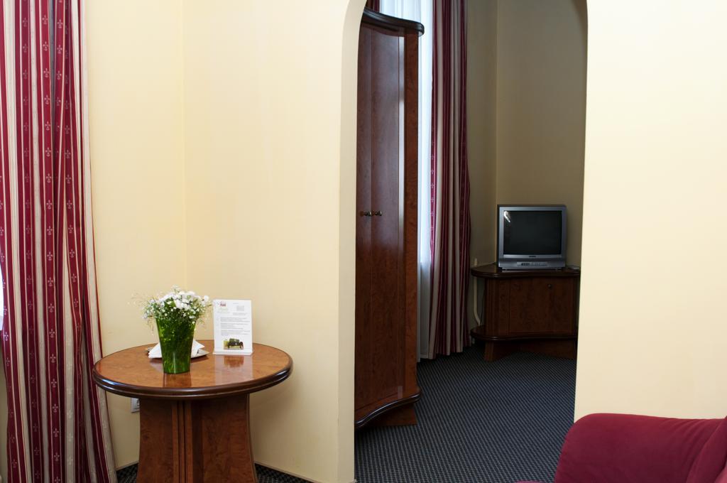 Wien Hotel Λβιβ Δωμάτιο φωτογραφία